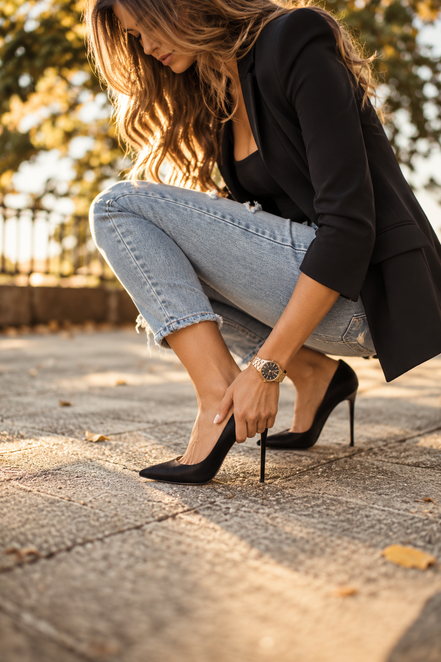 DeLoatch and Company Black Cinderella Heel